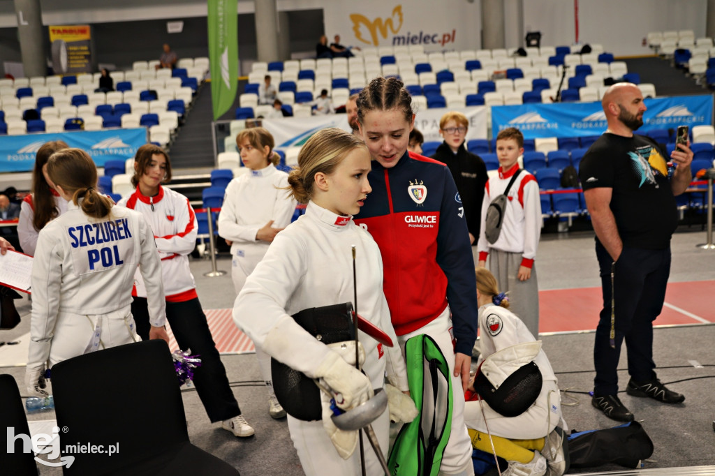 Drugi dzień Mistrzostw Polski Młodzików w szpadzie w Mielcu