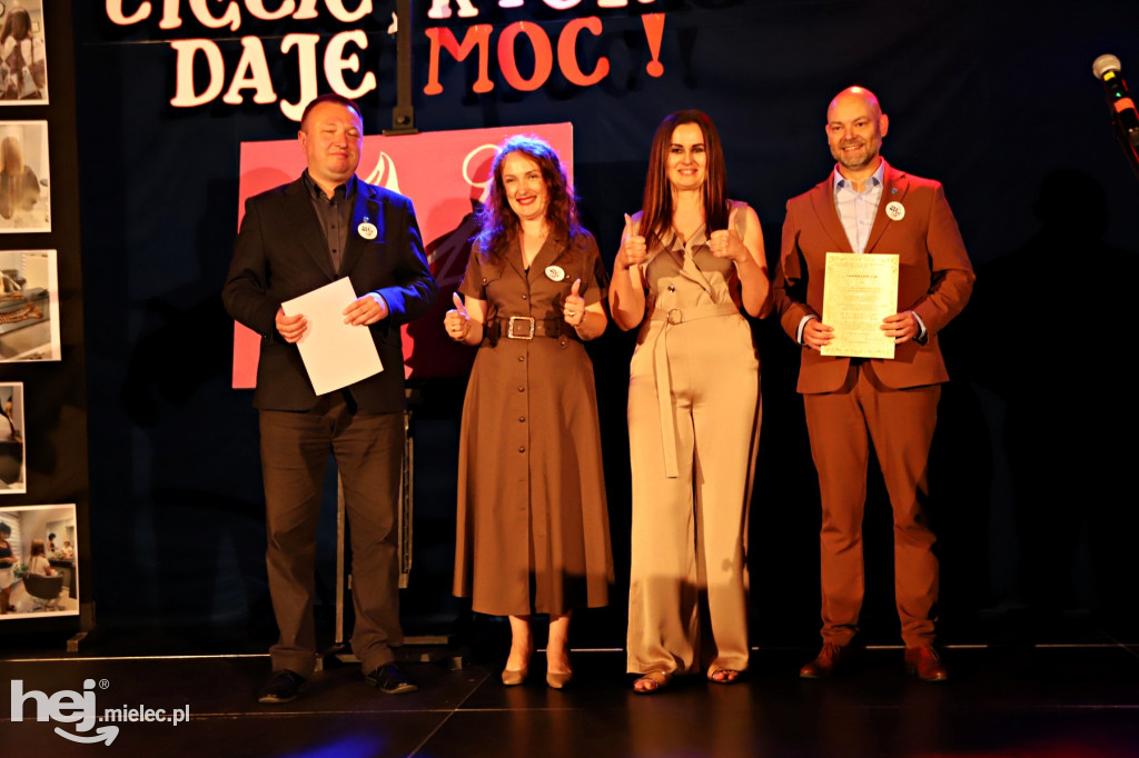 Zakończenie akcji „Daj Włos!” w Mielcu