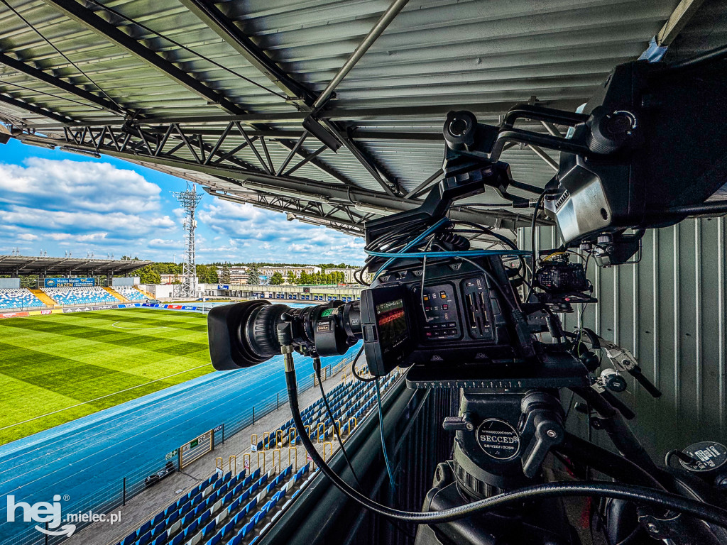 Rusza Women’s UEFA EURO U19 w Mielcu! Stadion ma nowe ławki rezerwowych