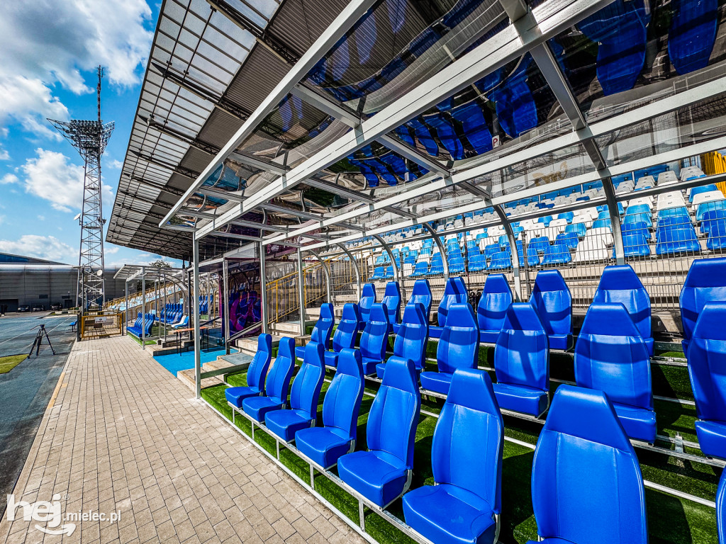Rusza Women’s UEFA EURO U19 w Mielcu! Stadion ma nowe ławki rezerwowych