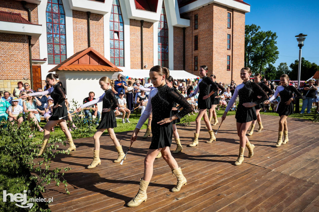 XX Festyn Parafialny na Osiedlu Rzochów