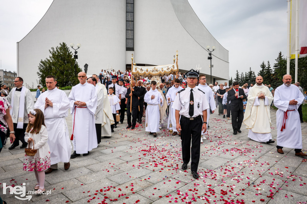 Procesja Bożego Ciała w parafii Ducha Św.