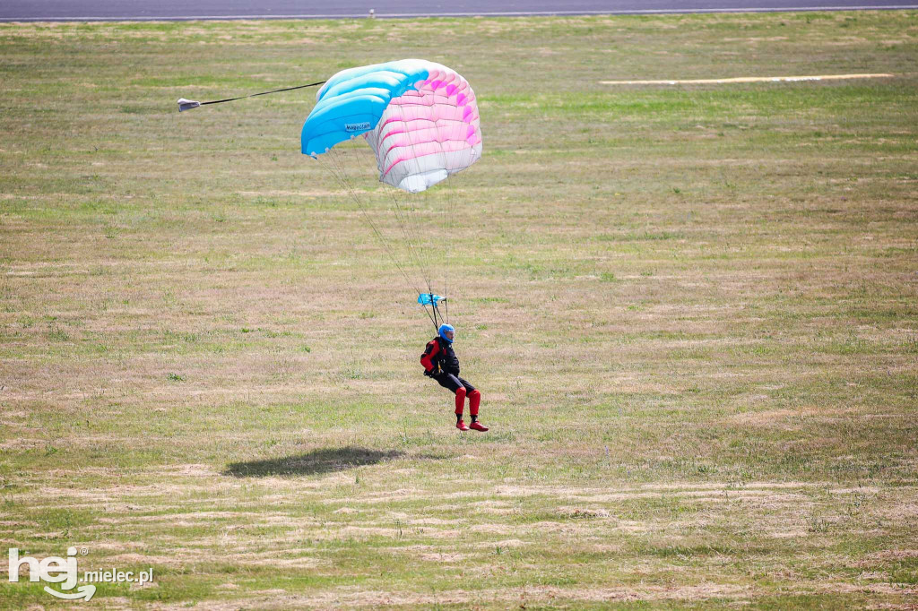 AIR SHOW MIELEC Z WIEŻY LOTNISKA