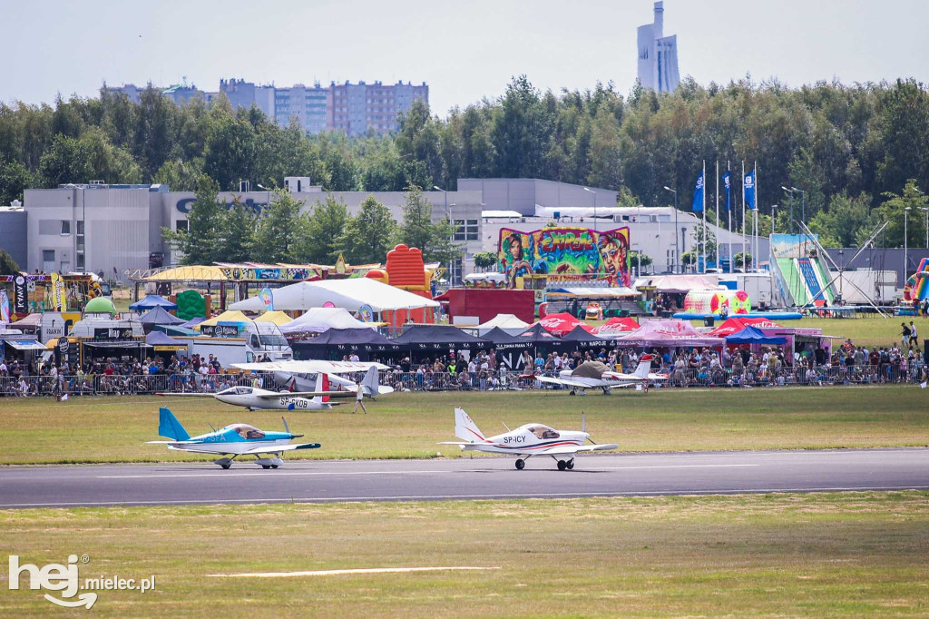 AIR SHOW MIELEC Z WIEŻY LOTNISKA