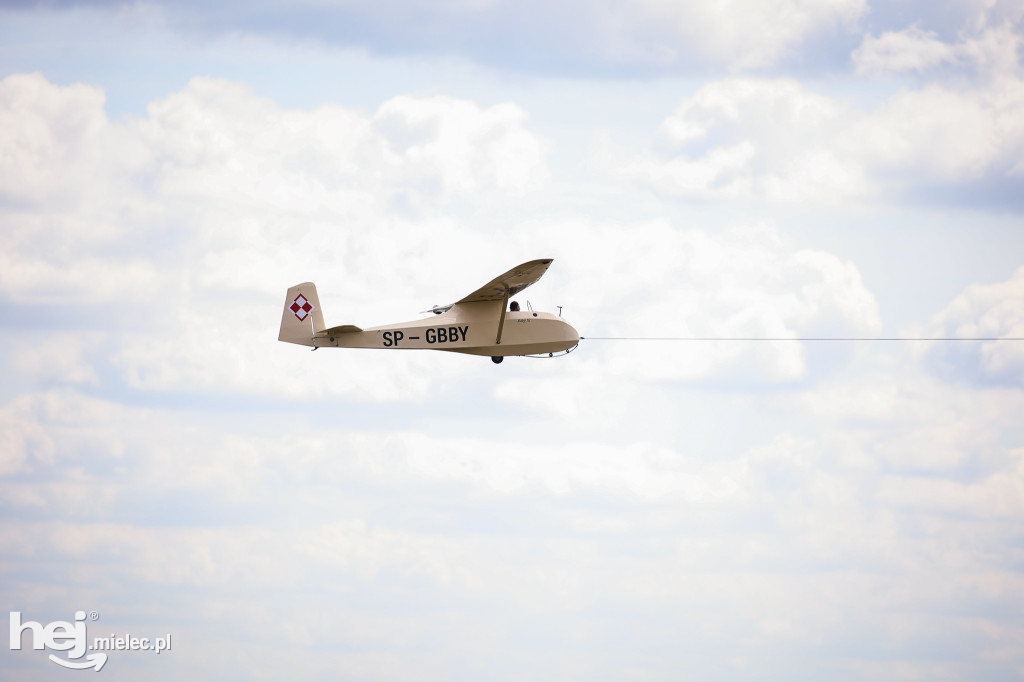 AIR SHOW MIELEC Z WIEŻY LOTNISKA