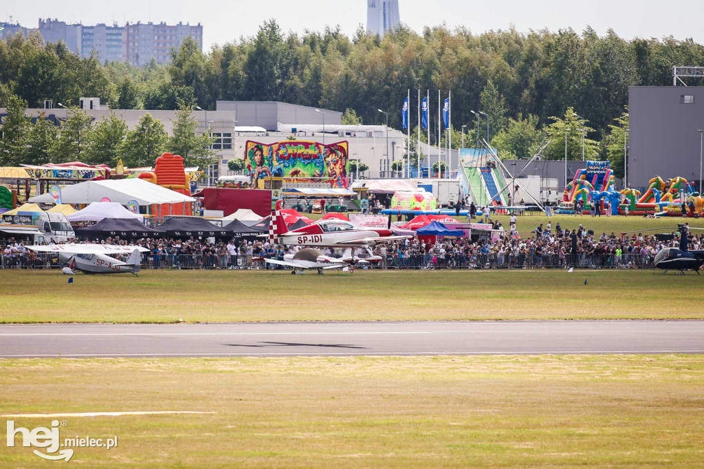 AIR SHOW MIELEC Z WIEŻY LOTNISKA