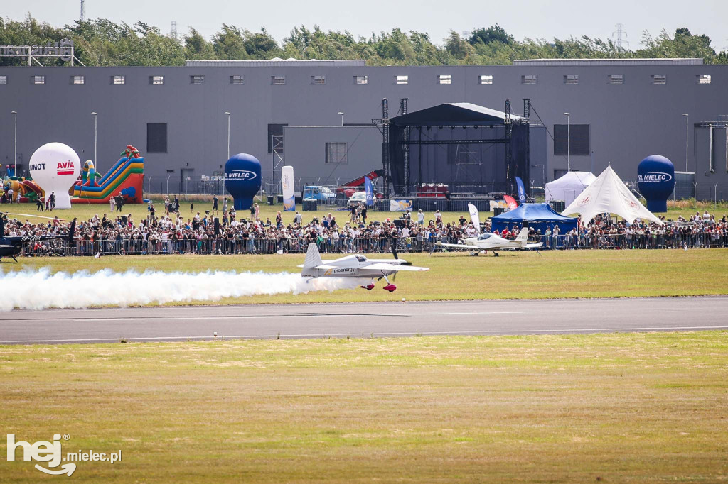 AIR SHOW MIELEC Z WIEŻY LOTNISKA
