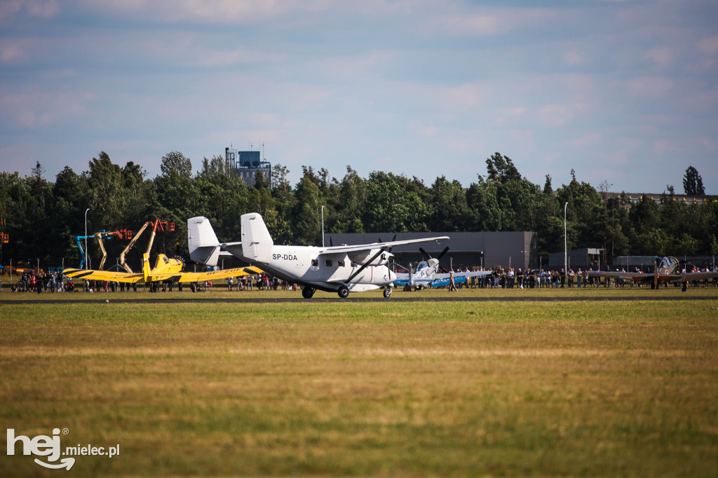 AIR SHOW MIELEC Z WIEŻY LOTNISKA
