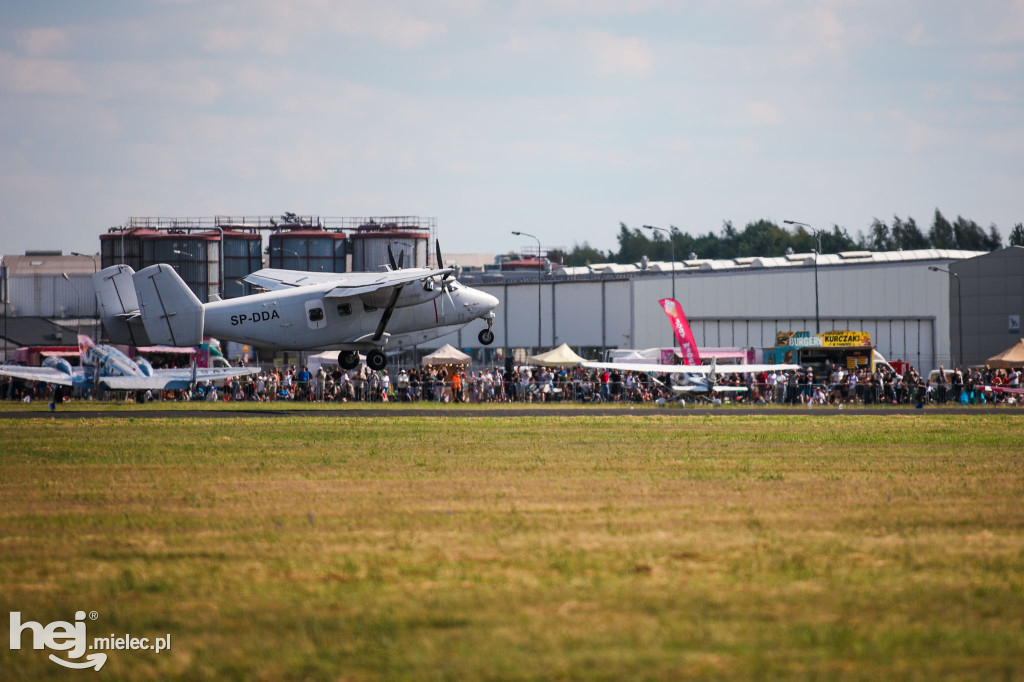 AIR SHOW MIELEC Z WIEŻY LOTNISKA