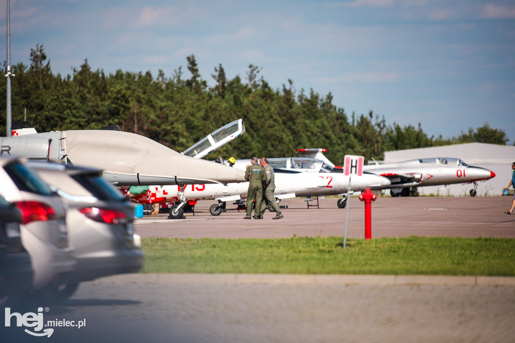 AIR SHOW MIELEC Z WIEŻY LOTNISKA