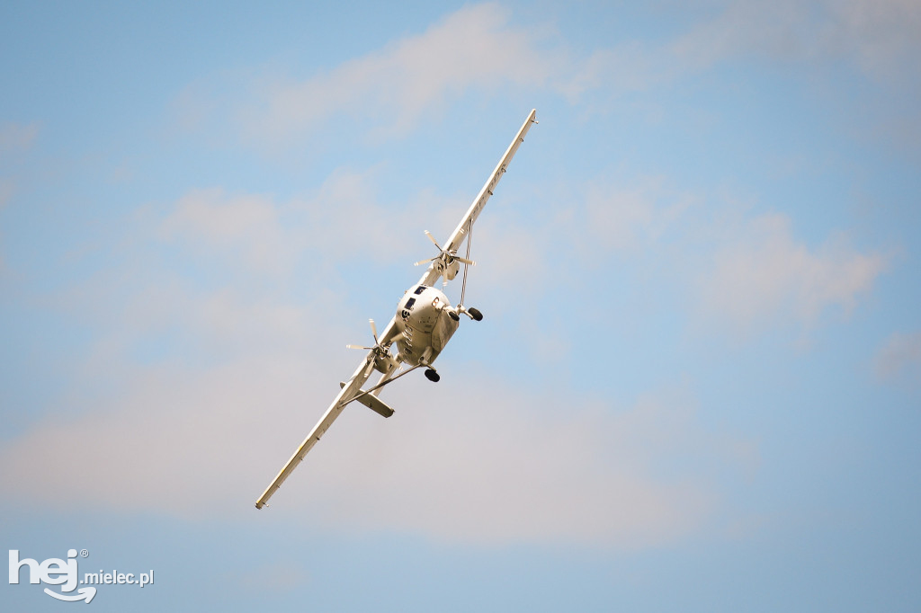 AIR SHOW MIELEC Z WIEŻY LOTNISKA