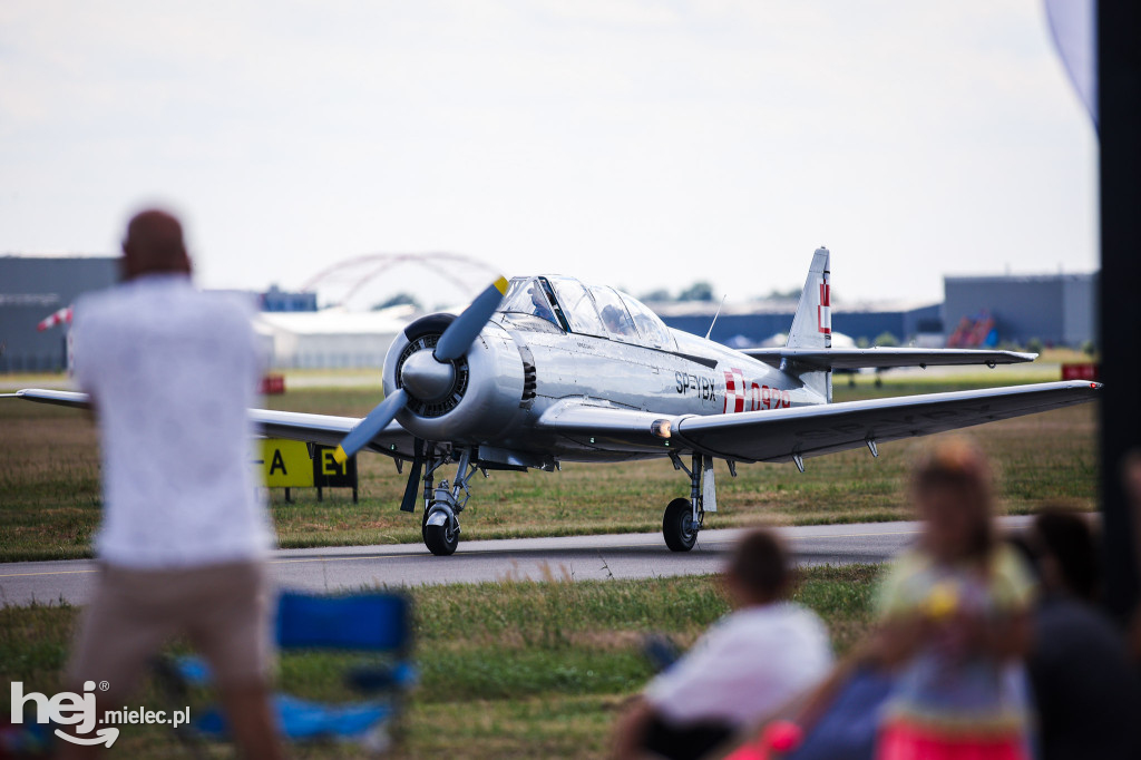 AIR SHOW MIELEC Z WIEŻY LOTNISKA