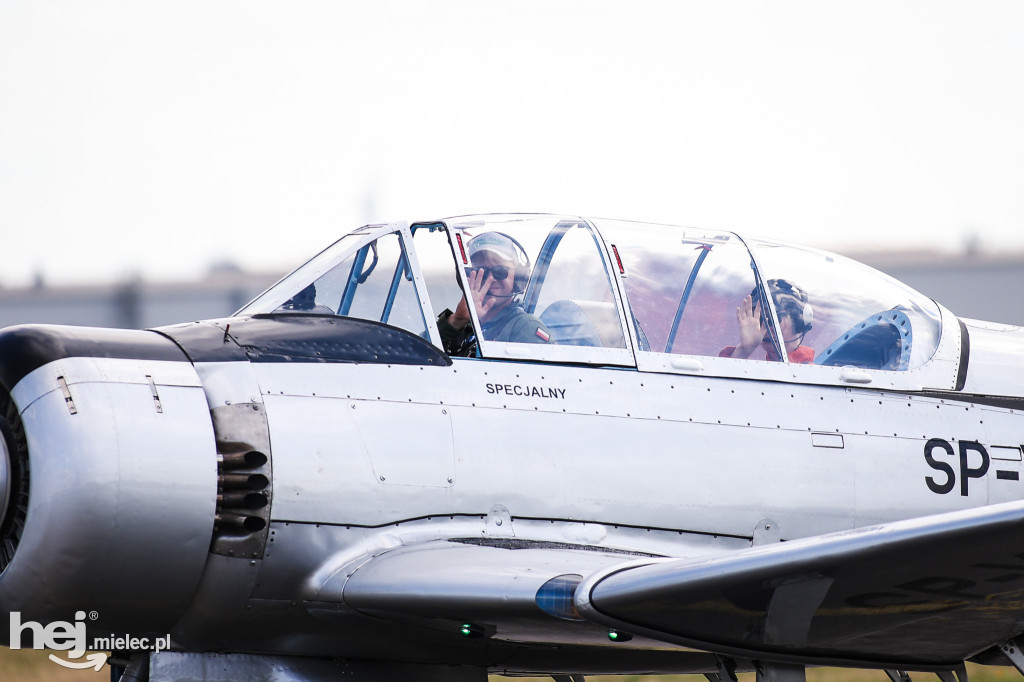 AIR SHOW MIELEC Z WIEŻY LOTNISKA