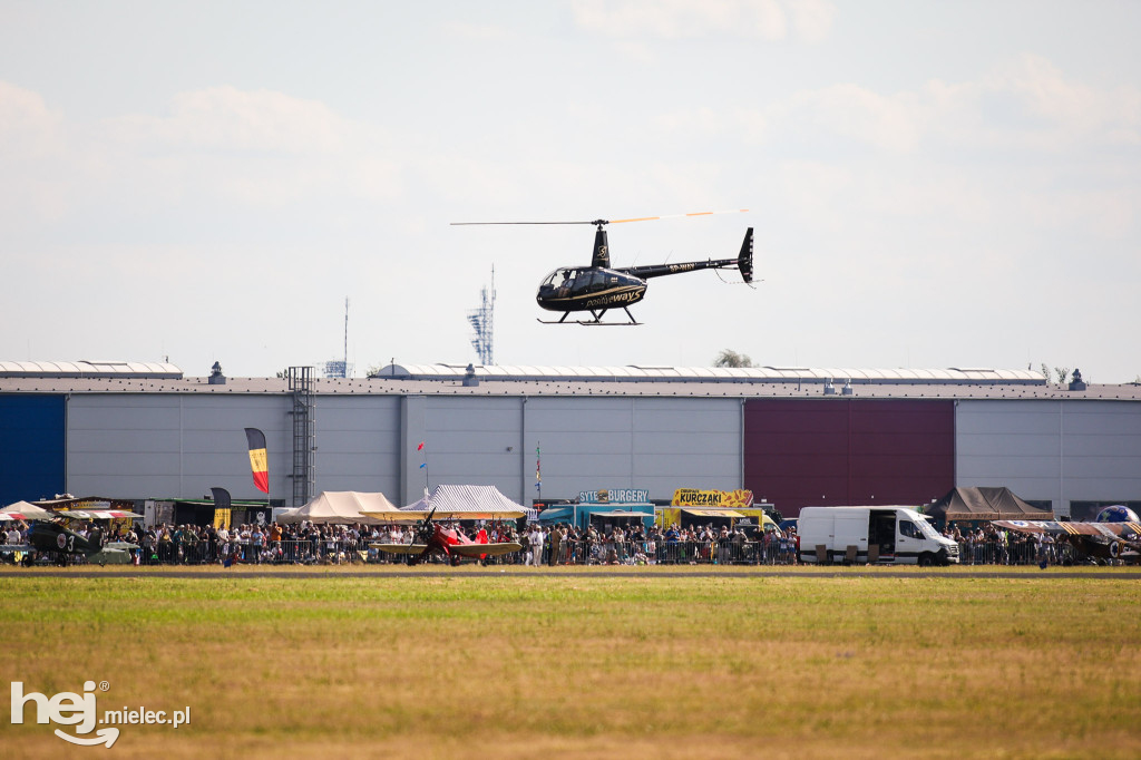 AIR SHOW MIELEC Z WIEŻY LOTNISKA