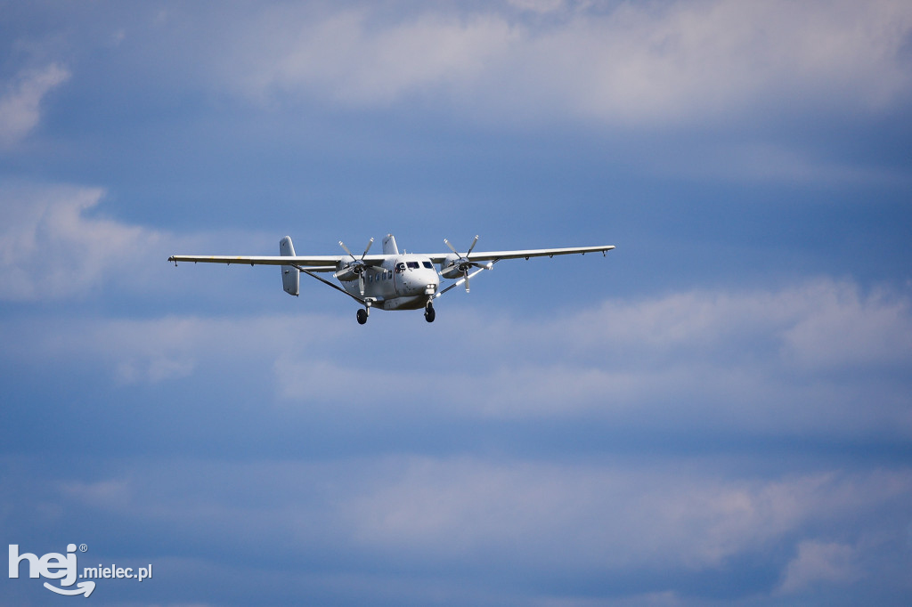 AIR SHOW MIELEC Z WIEŻY LOTNISKA