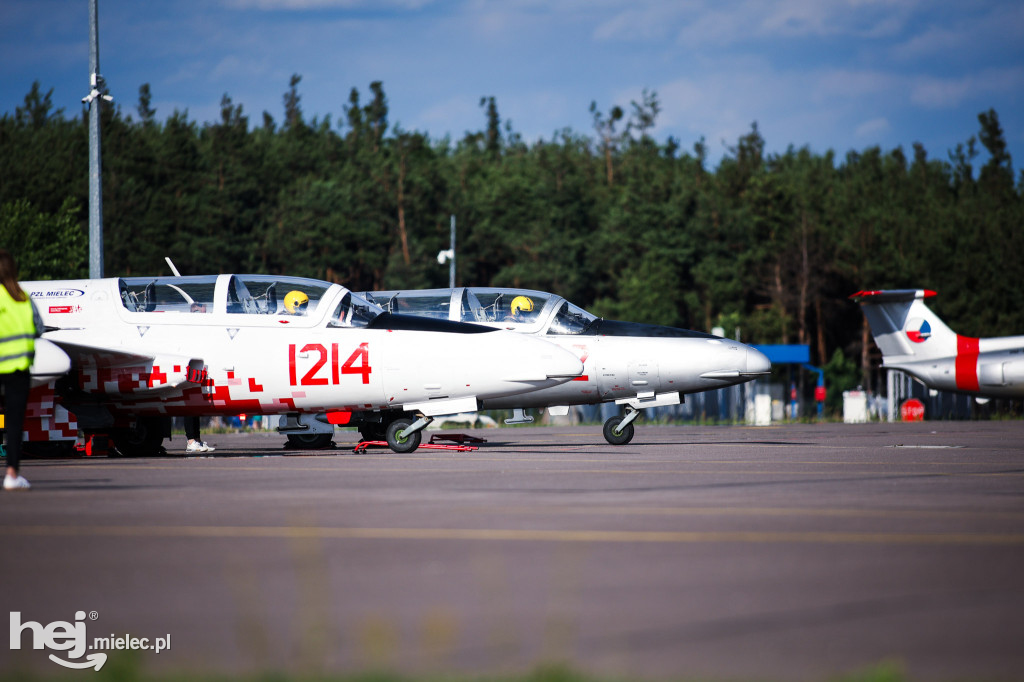 AIR SHOW MIELEC Z WIEŻY LOTNISKA