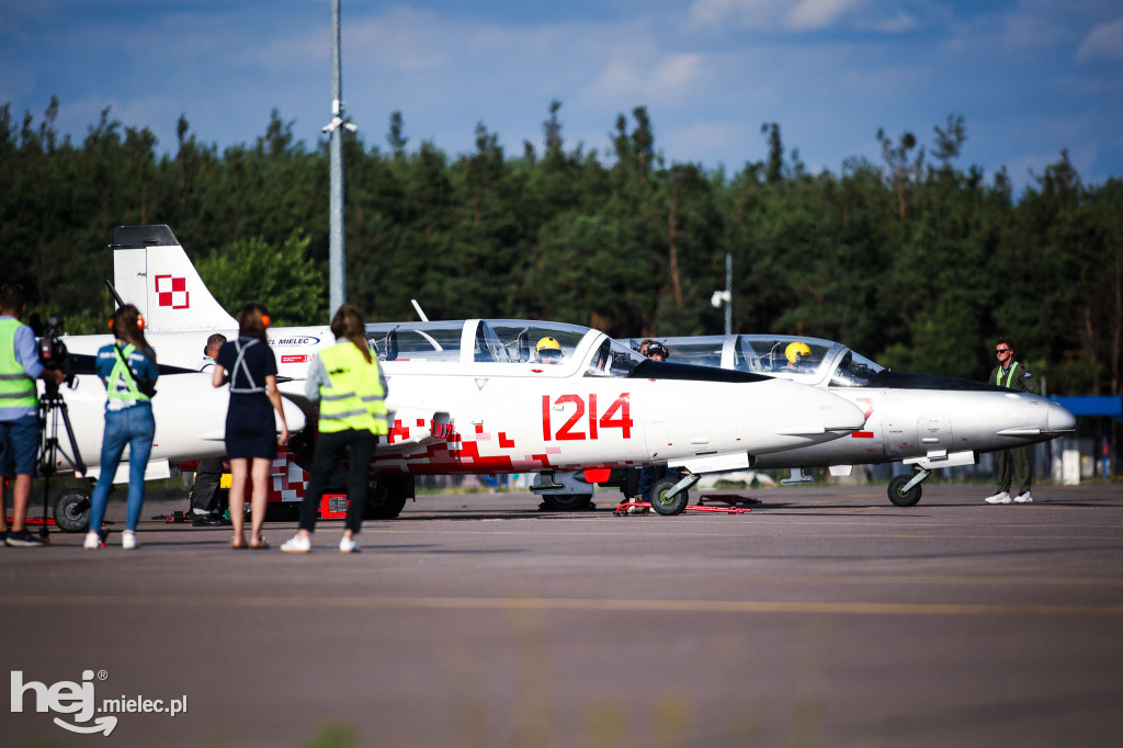 AIR SHOW MIELEC Z WIEŻY LOTNISKA