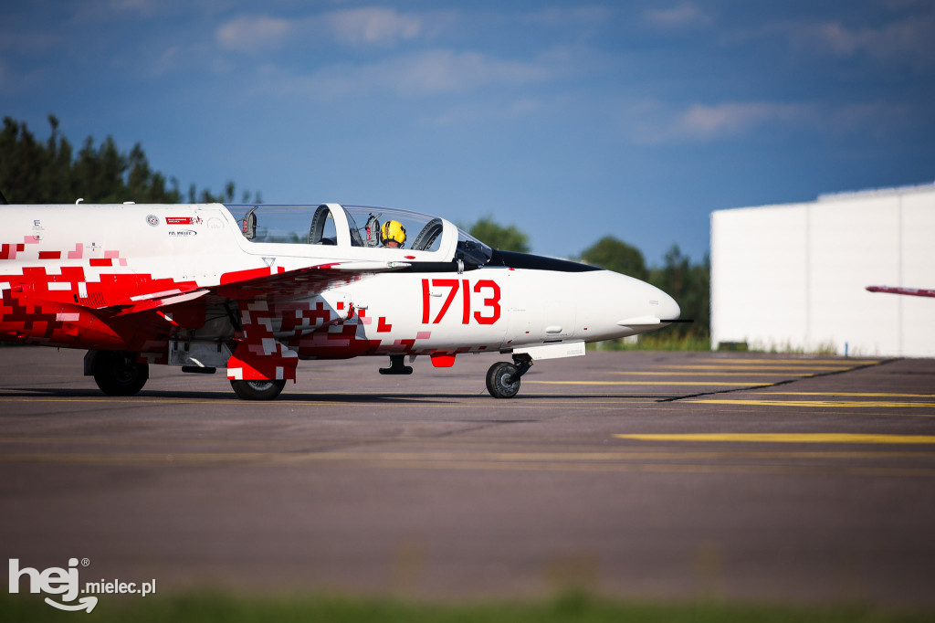 AIR SHOW MIELEC Z WIEŻY LOTNISKA