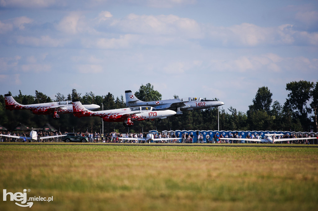 AIR SHOW MIELEC Z WIEŻY LOTNISKA