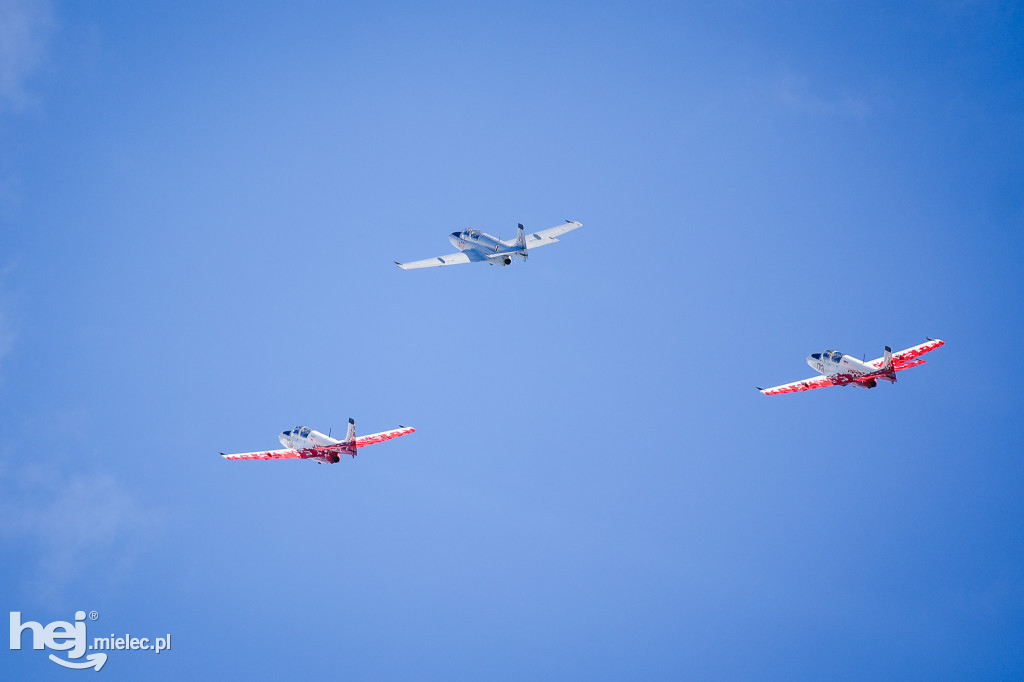AIR SHOW MIELEC Z WIEŻY LOTNISKA