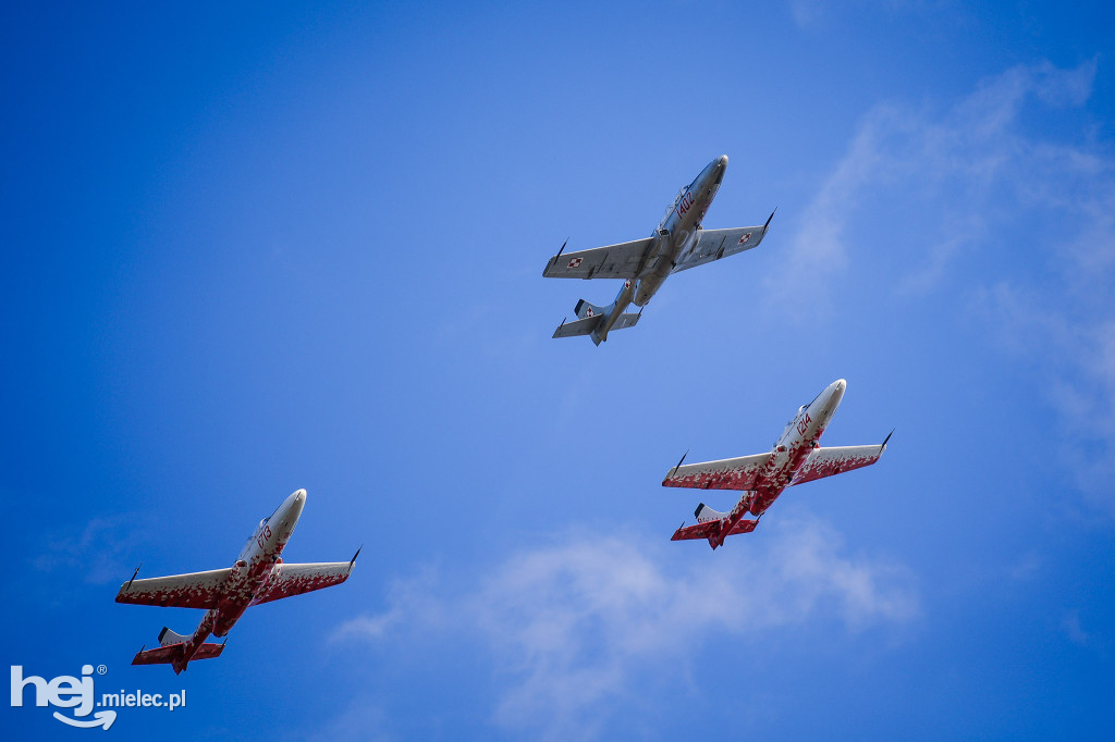 AIR SHOW MIELEC Z WIEŻY LOTNISKA