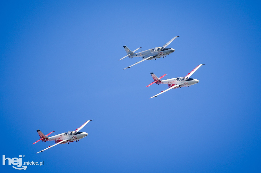 AIR SHOW MIELEC Z WIEŻY LOTNISKA