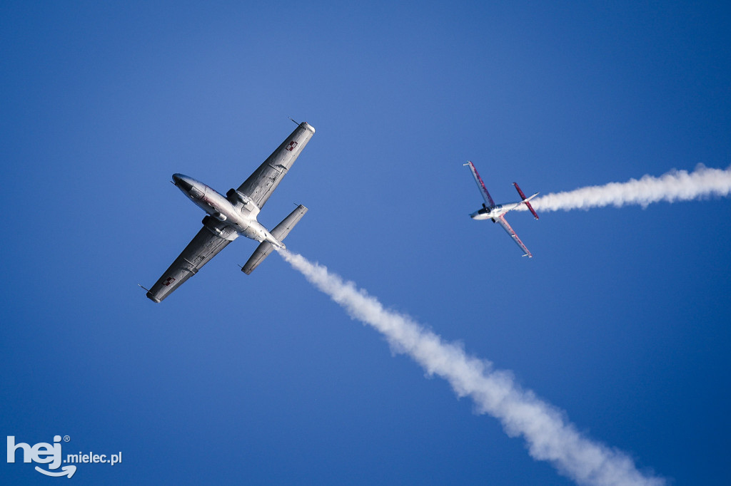 AIR SHOW MIELEC Z WIEŻY LOTNISKA