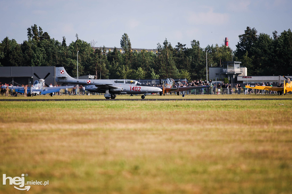 AIR SHOW MIELEC Z WIEŻY LOTNISKA