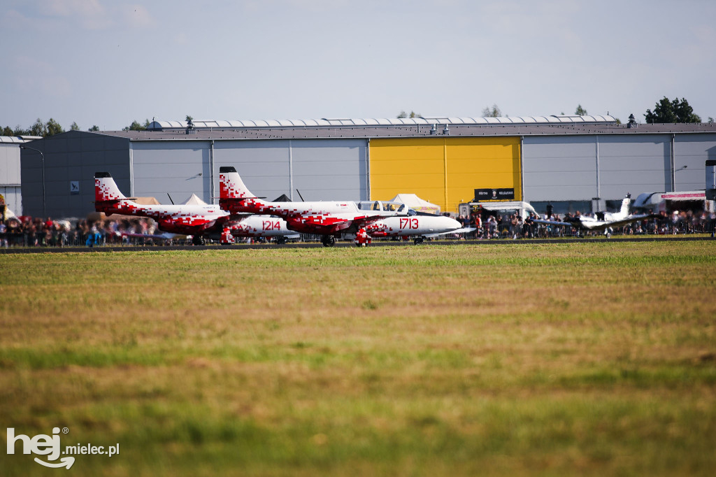 AIR SHOW MIELEC Z WIEŻY LOTNISKA