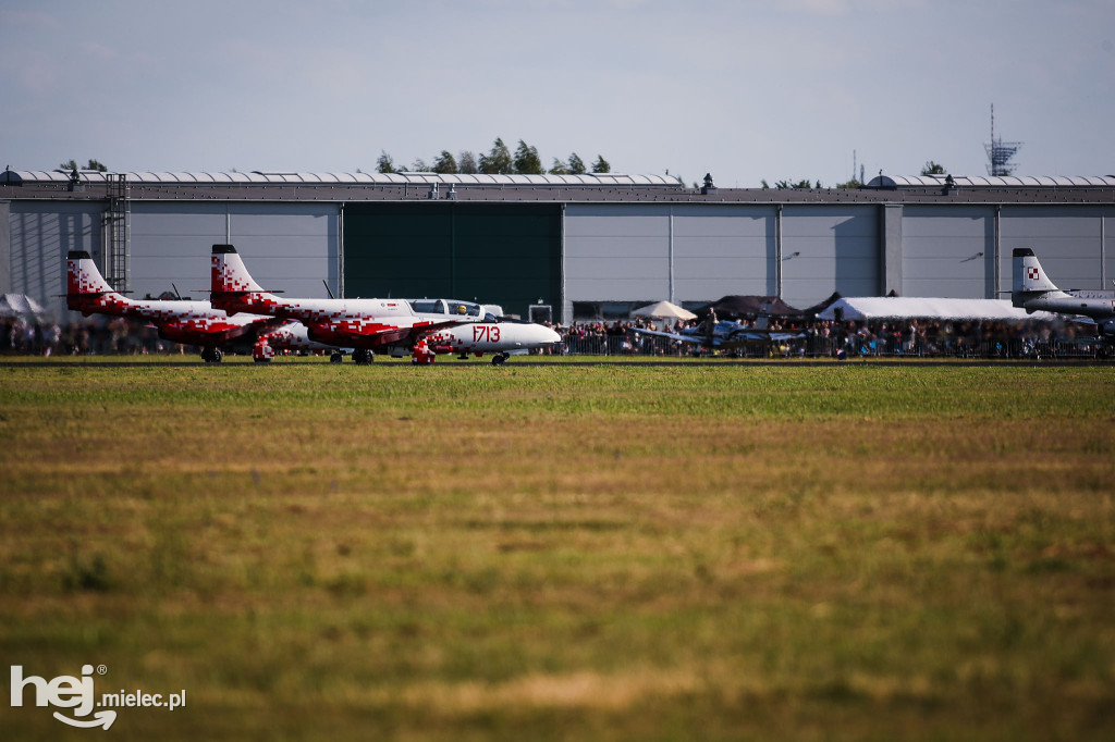 AIR SHOW MIELEC Z WIEŻY LOTNISKA