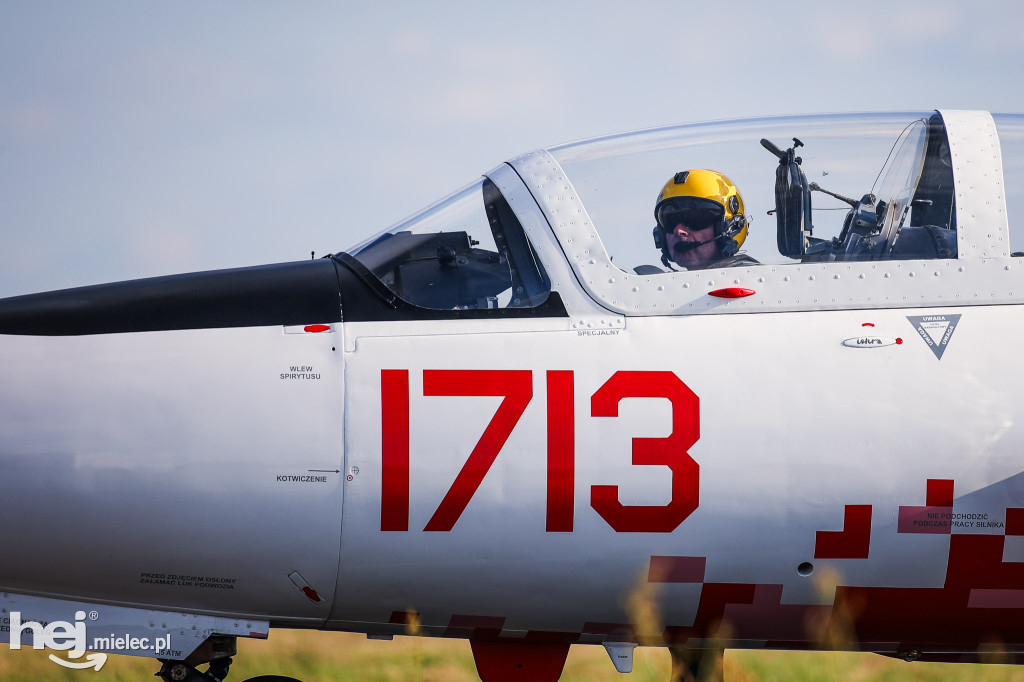 AIR SHOW MIELEC Z WIEŻY LOTNISKA