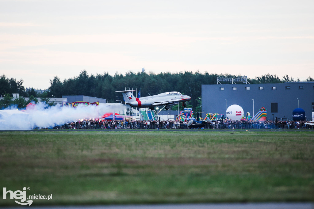 AIR SHOW MIELEC - POKAZY WIECZORNE