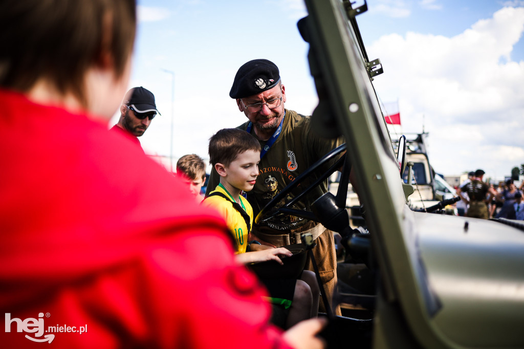 NIEDZIELA NA AIR SHOW MIELEC