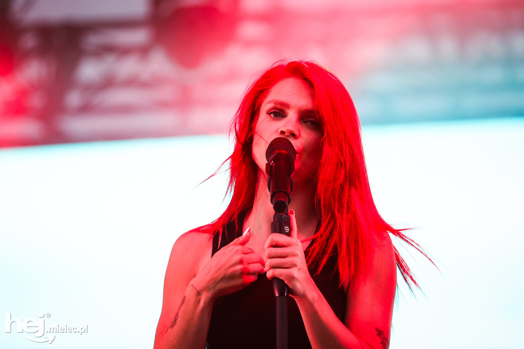 AIR SHOW MIELEC: KONCERT MARGARET