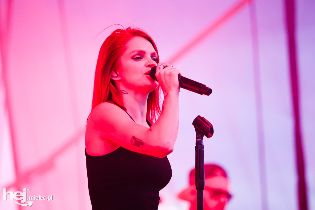 AIR SHOW MIELEC: KONCERT MARGARET