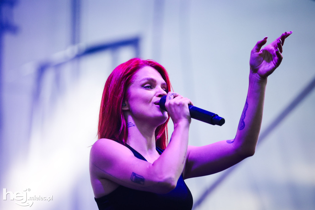 AIR SHOW MIELEC: KONCERT MARGARET