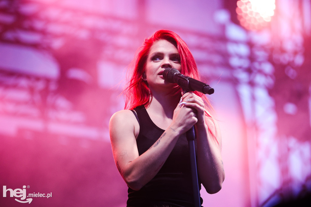 AIR SHOW MIELEC: KONCERT MARGARET