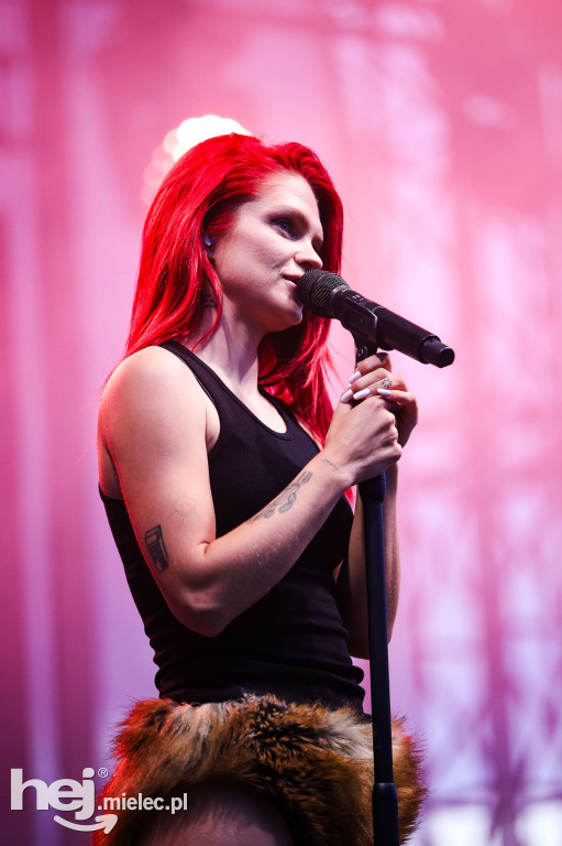 AIR SHOW MIELEC: KONCERT MARGARET