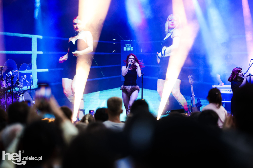 AIR SHOW MIELEC: KONCERT MARGARET