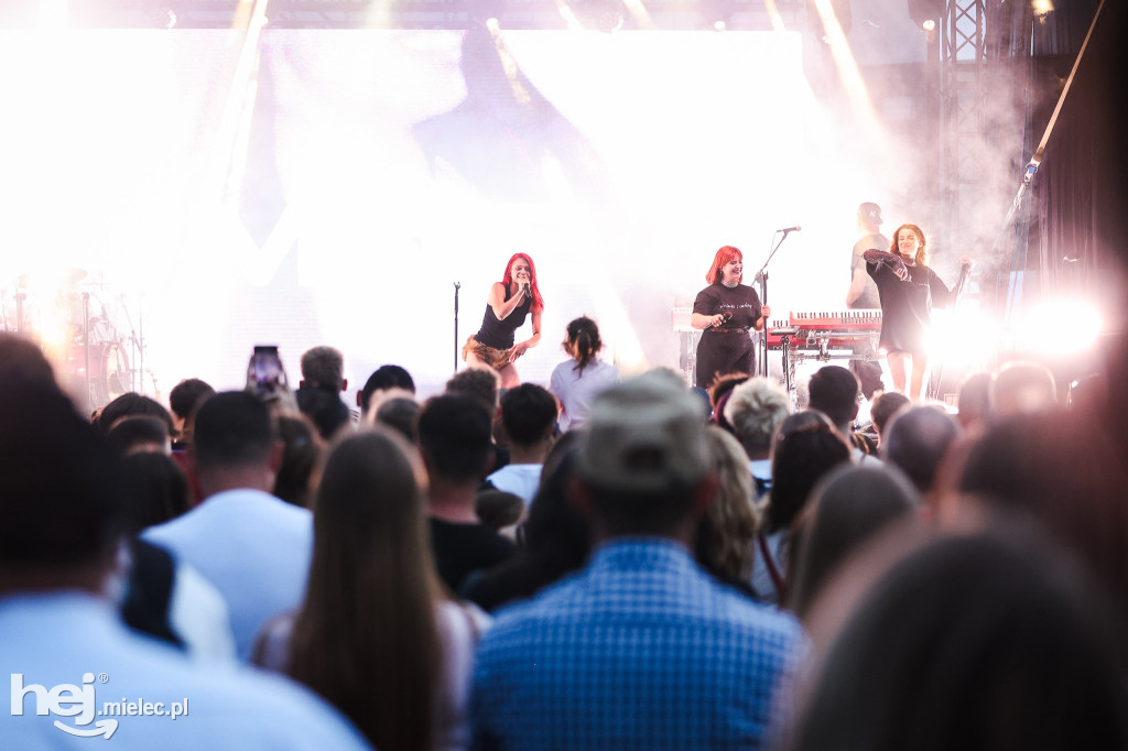 AIR SHOW MIELEC: KONCERT MARGARET
