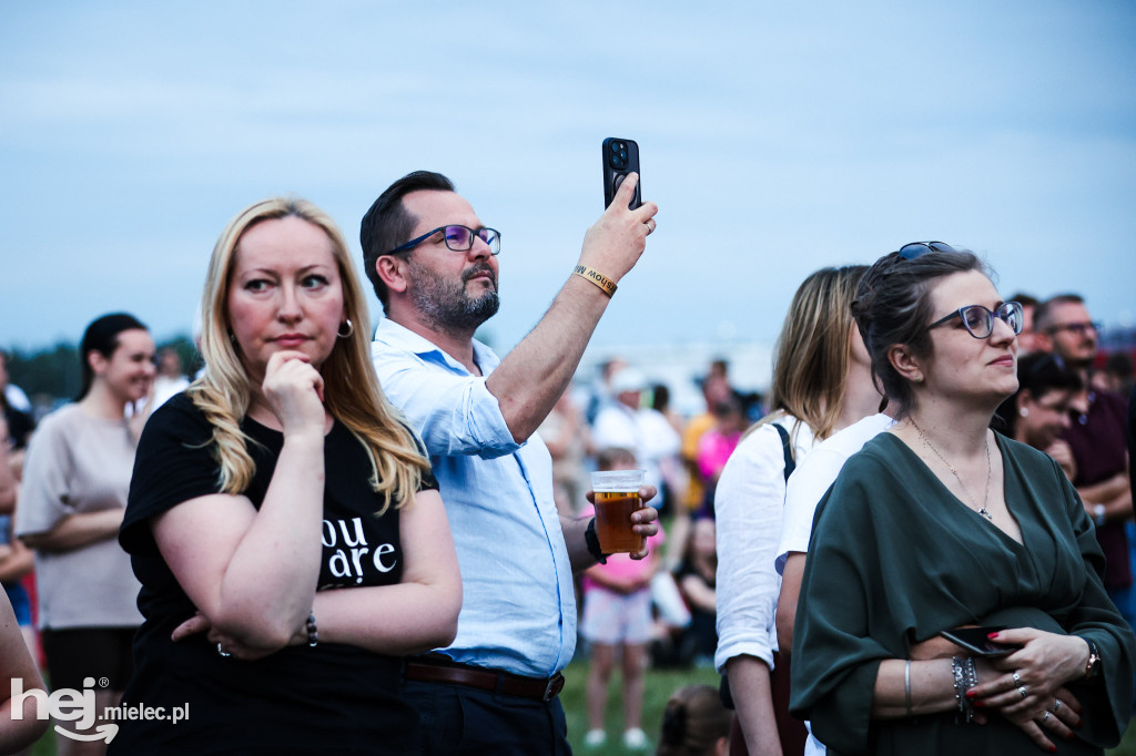 AIR SHOW MIELEC: KONCERT MARGARET