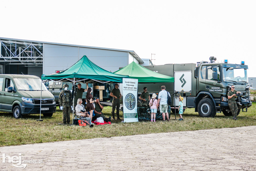 NIEDZIELA NA AIR SHOW MIELEC
