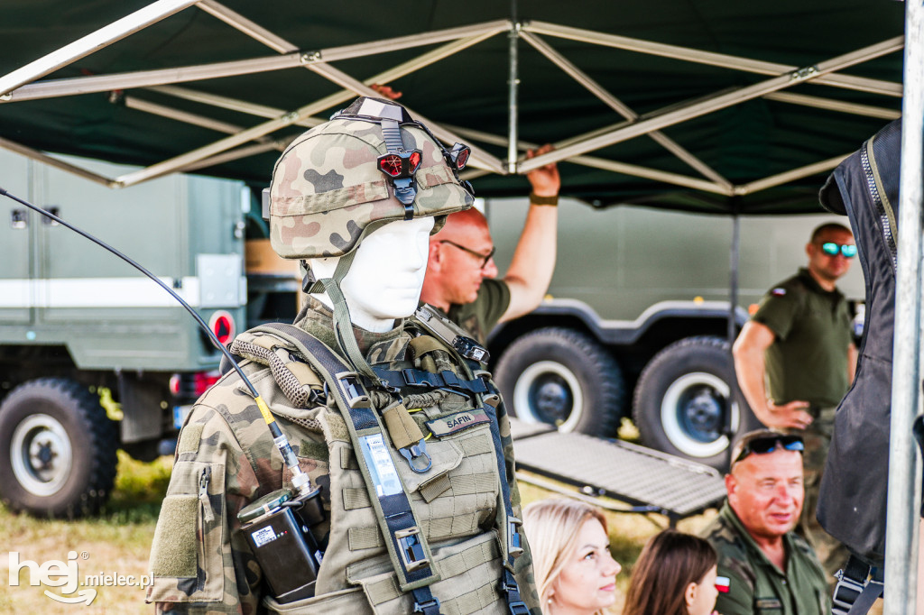 NIEDZIELA NA AIR SHOW MIELEC