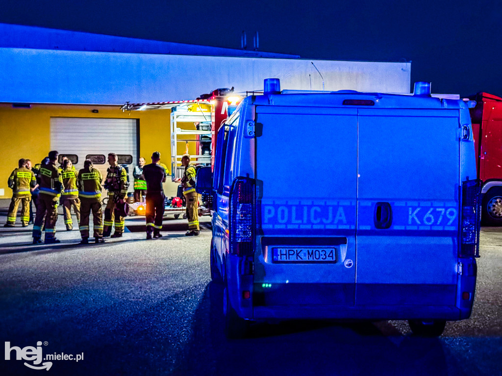 Groźna chemia przy lotnisku? Strażacy i policja w akcji