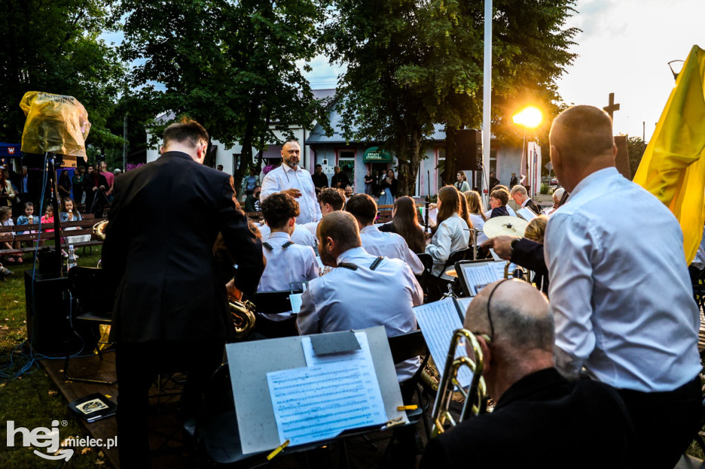 Miesiąc Kultury Borowskiej - muzyczna biesiada