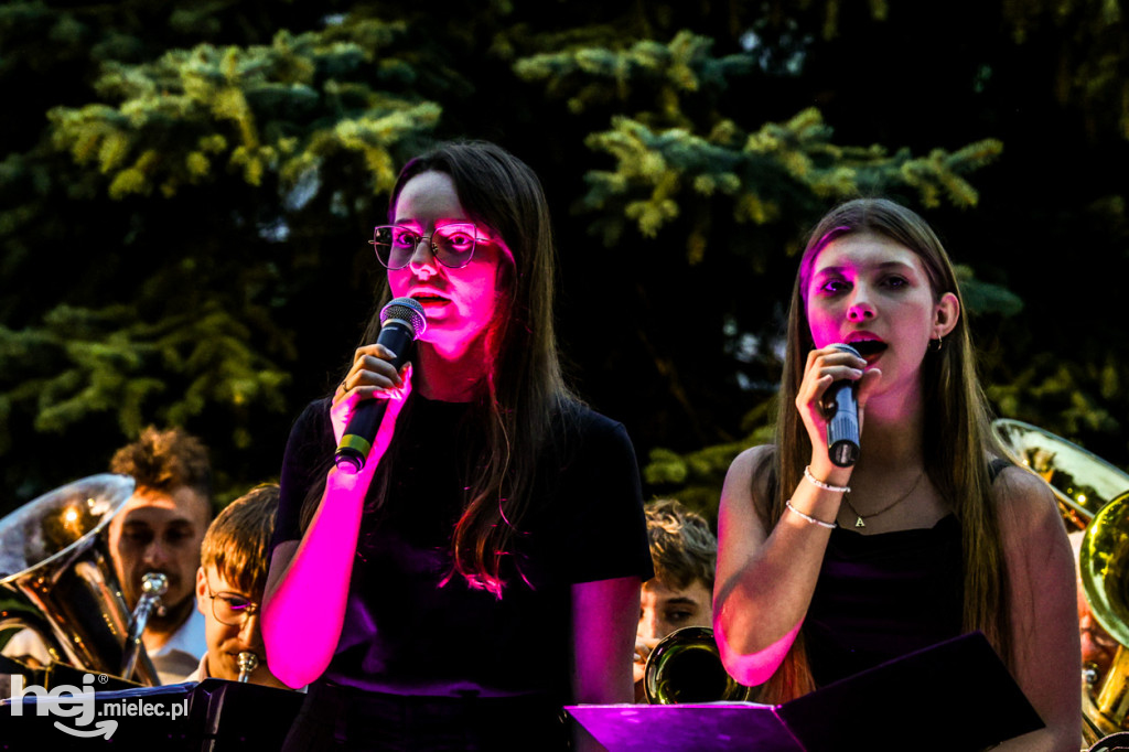 Miesiąc Kultury Borowskiej - muzyczna biesiada