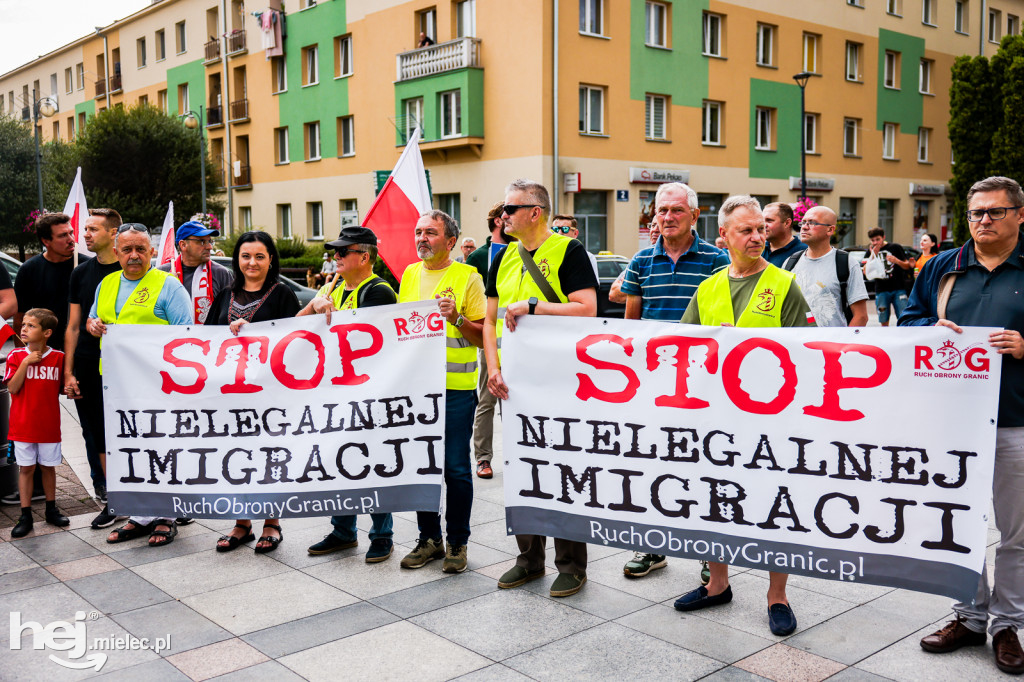 PROTEST STOP IMIGRACJI W CENTRUM MIELCA