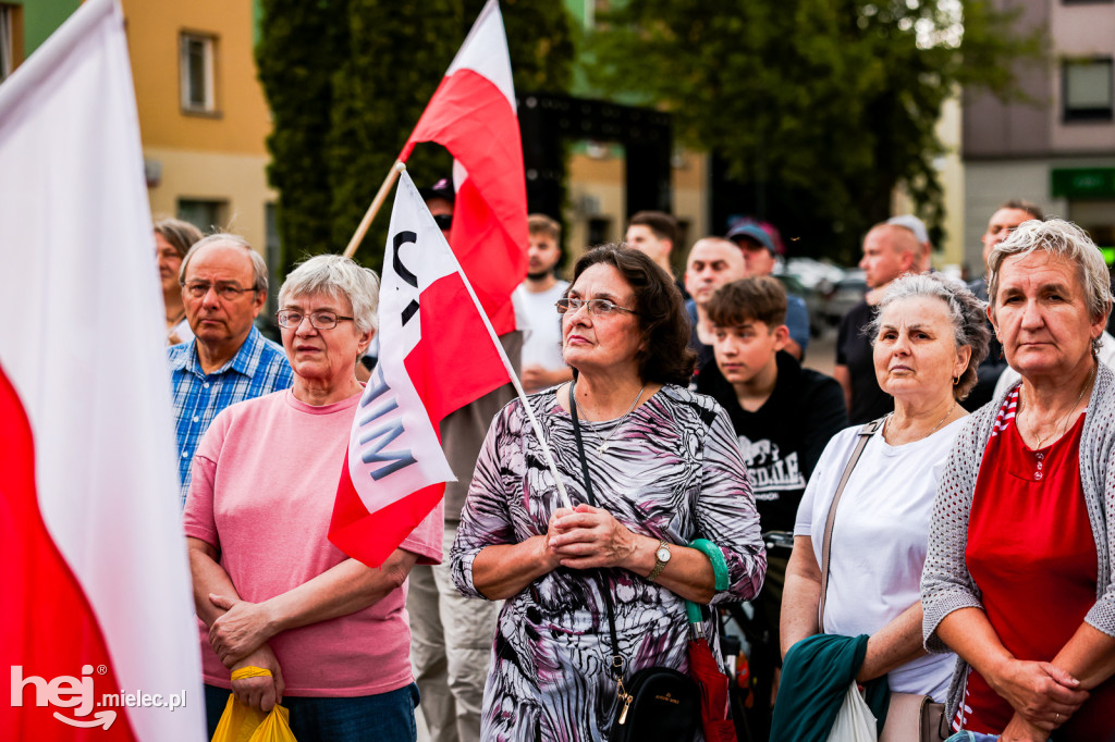 PROTEST STOP IMIGRACJI W CENTRUM MIELCA