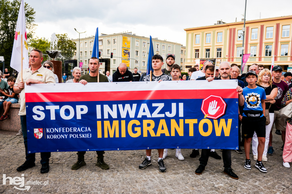 PROTEST STOP IMIGRACJI W CENTRUM MIELCA