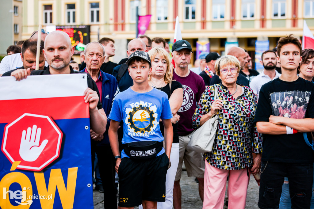 PROTEST STOP IMIGRACJI W CENTRUM MIELCA